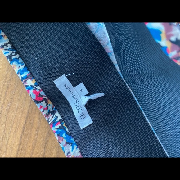 BCBG Patterned Skirt - Picture 3 of 3